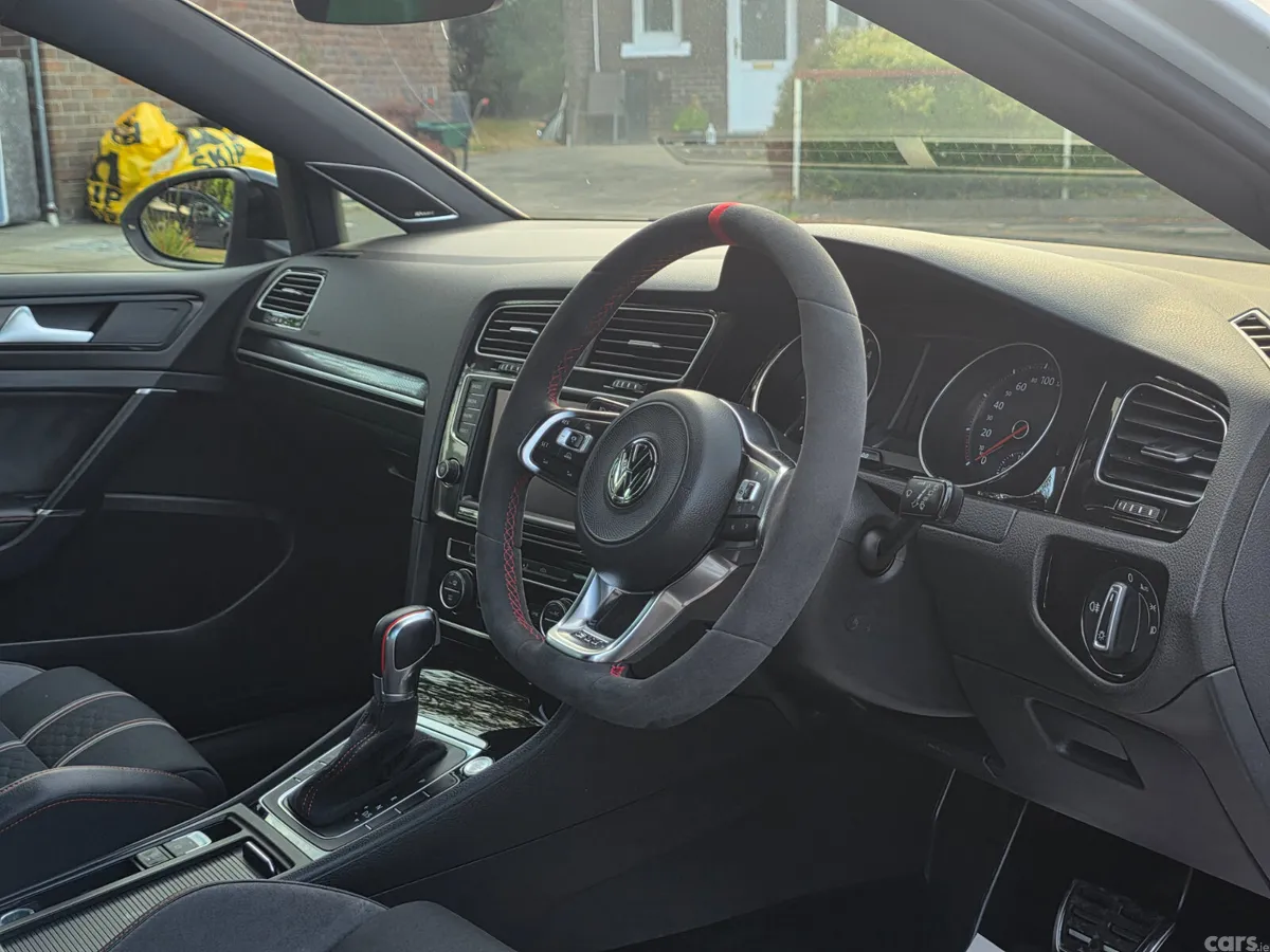 Volkswagen Golf Hatchback, Petrol, 2017, White
