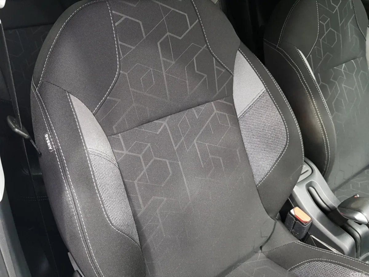 Peugeot 2008 Estate, Diesel, 2018, Grey