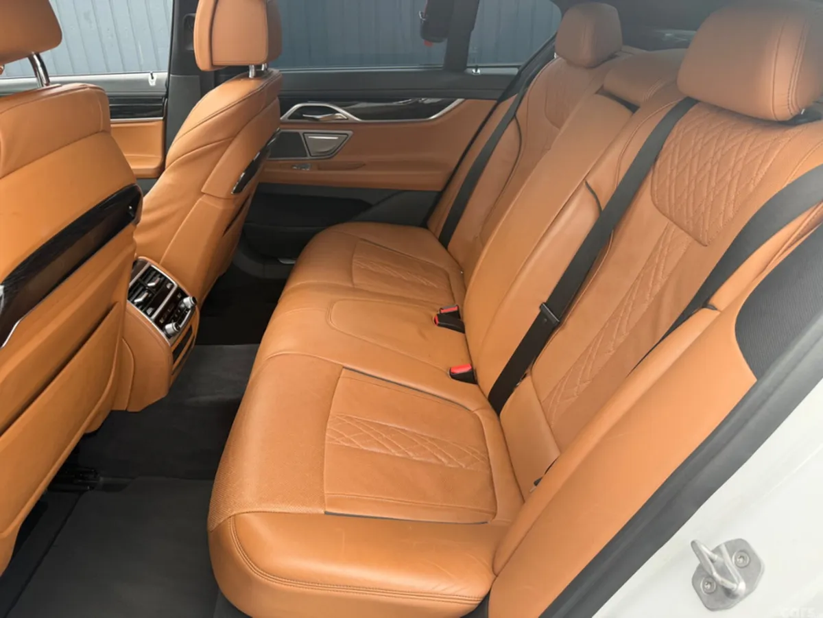 BMW 7-Series Saloon, Petrol Plug-in Hybrid, 2018, White