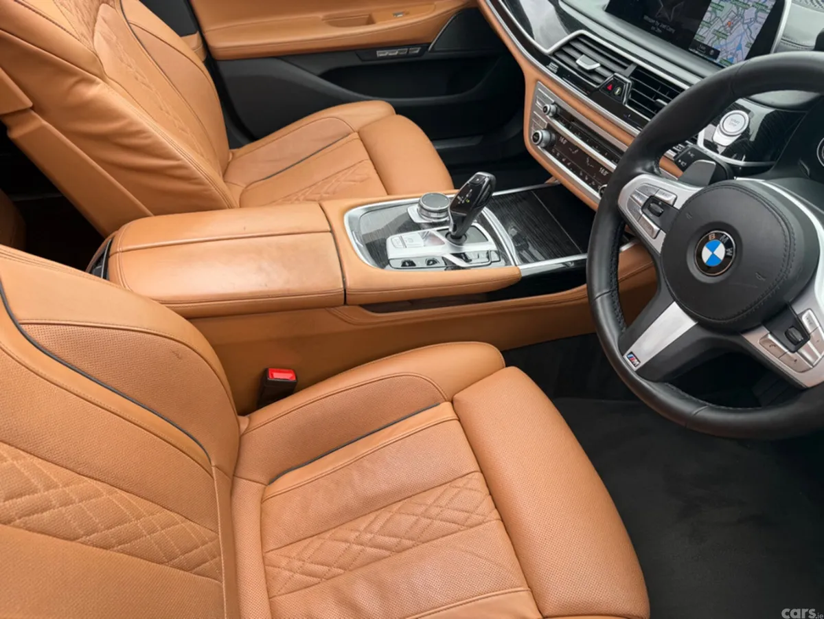 BMW 7-Series Saloon, Petrol Plug-in Hybrid, 2018, White