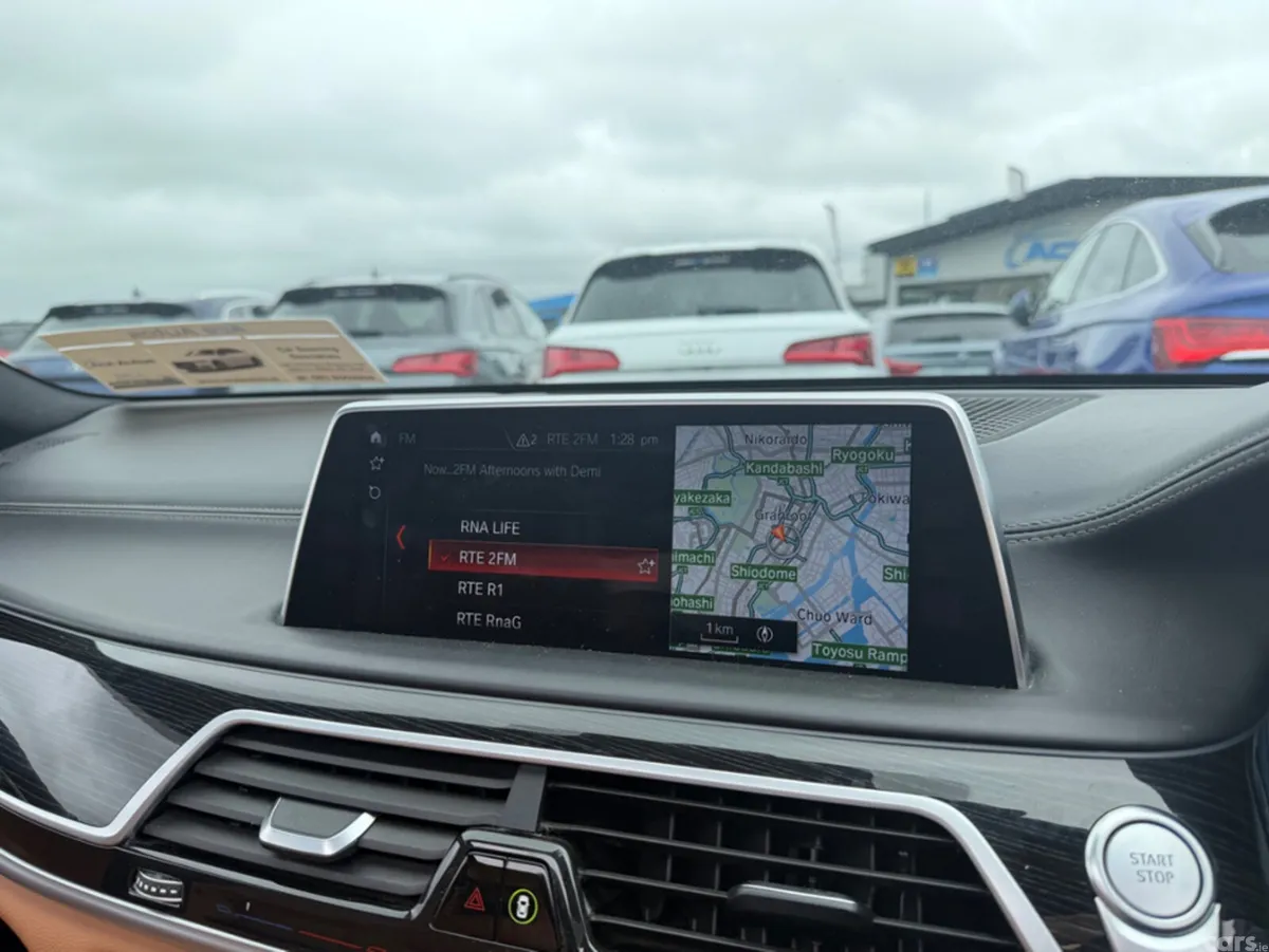 BMW 7-Series Saloon, Petrol Plug-in Hybrid, 2018, White