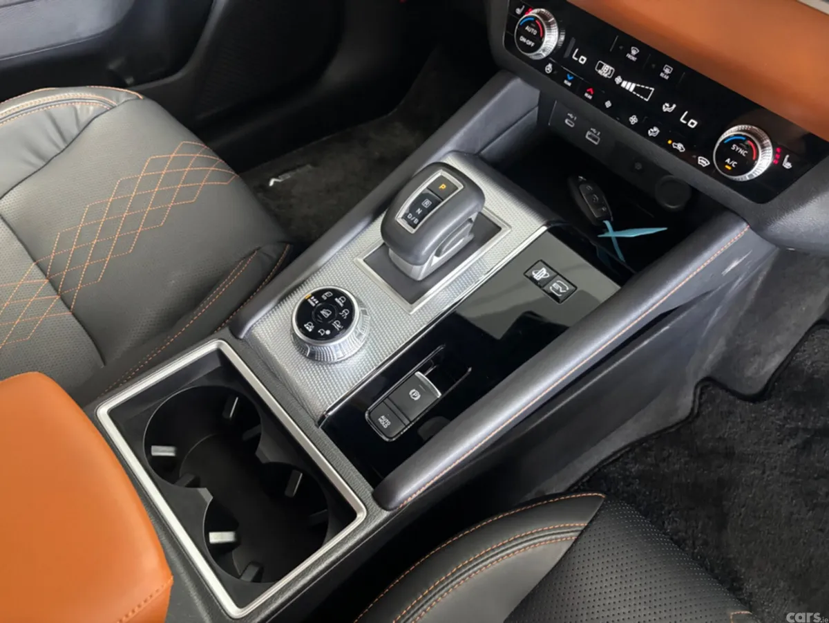 Mitsubishi Outlander SUV, Petrol Plug-in Hybrid, 2022, Black