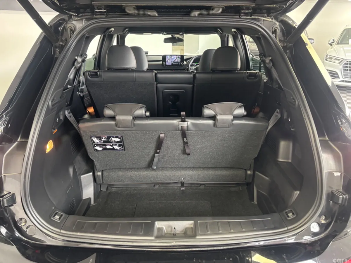 Mitsubishi Outlander SUV, Petrol Plug-in Hybrid, 2022, Black