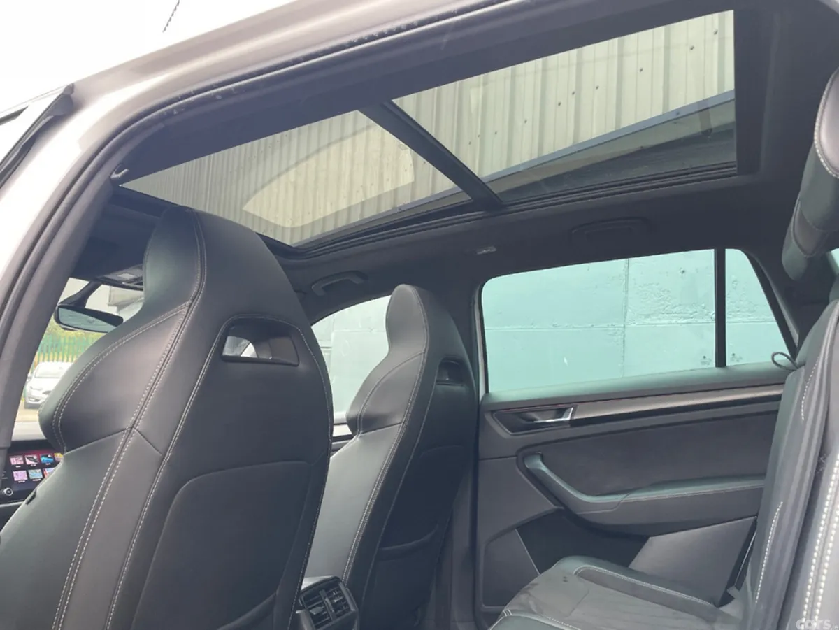 Skoda Kodiaq Estate, Diesel, 2021, White