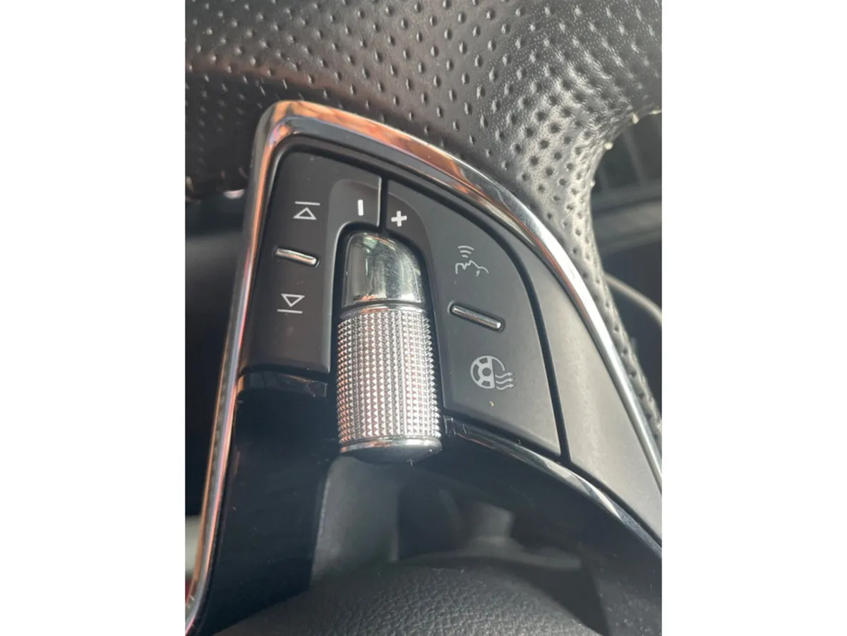 Skoda Kodiaq Estate, Diesel, 2021, White