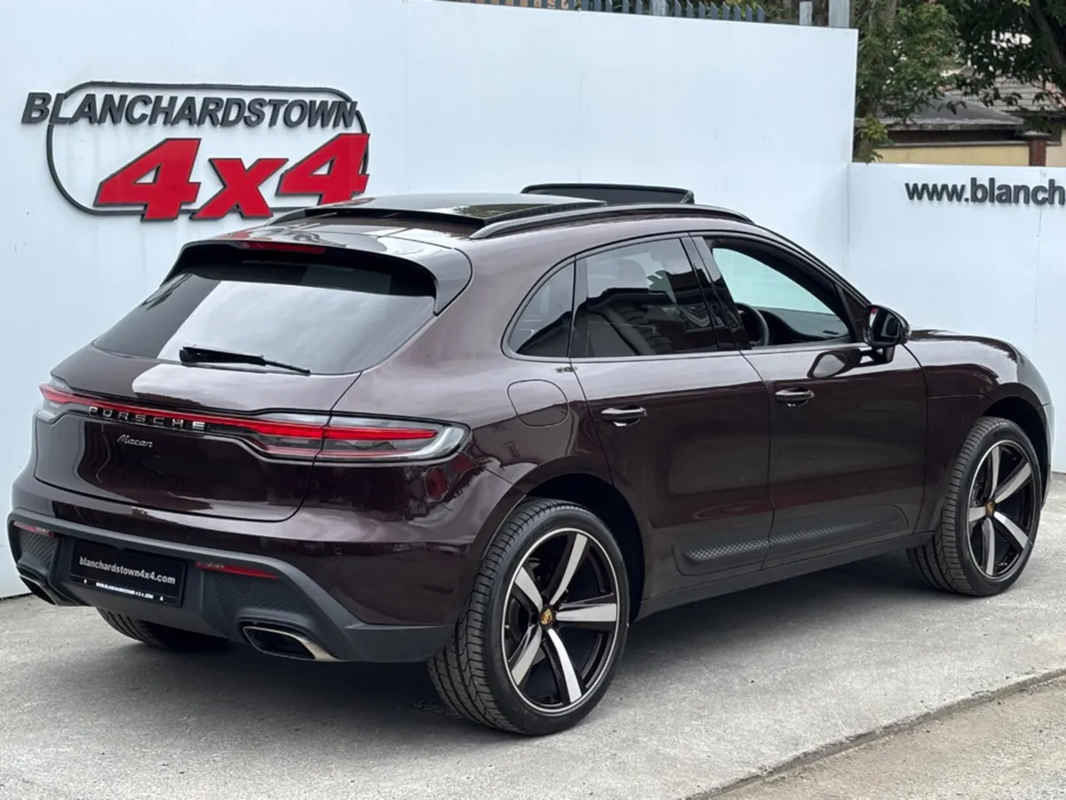 Porsche Macan Van, Petrol, 2023, Red