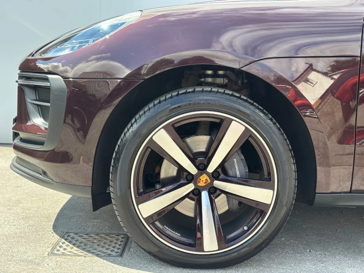 Porsche Macan Van, Petrol, 2023, Red