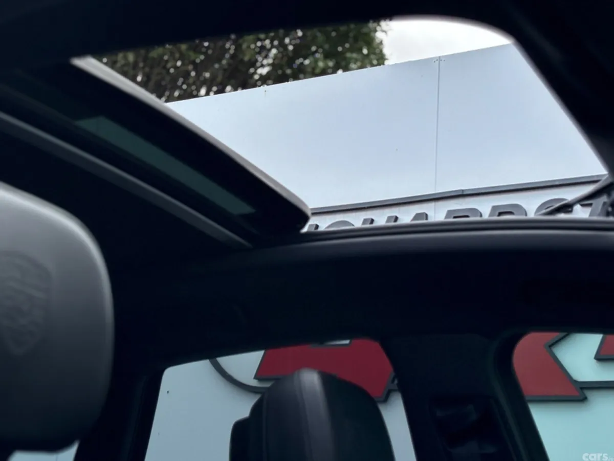 Porsche Macan Van, Petrol, 2023, Red