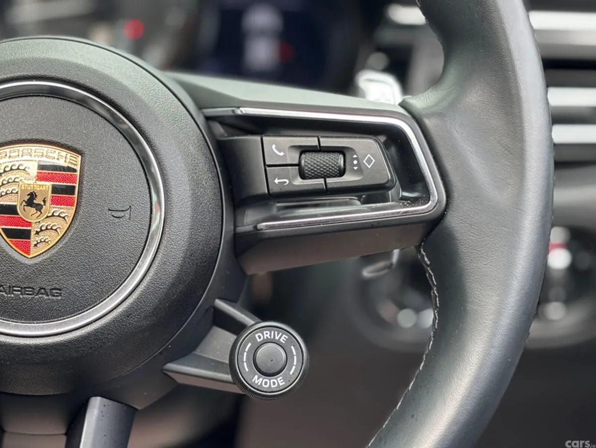 Porsche Macan Van, Petrol, 2023, Red