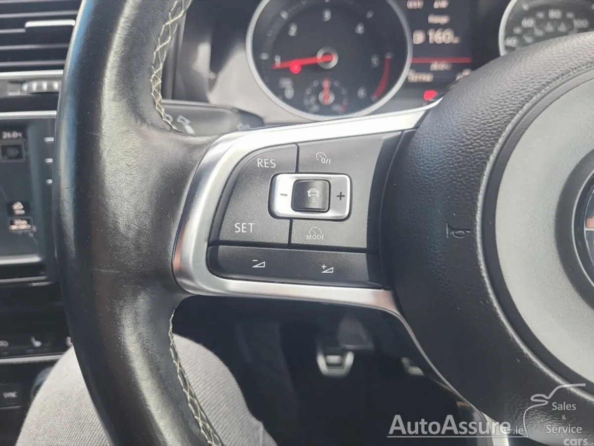 Volkswagen Golf Hatchback, Diesel, 2016, Grey