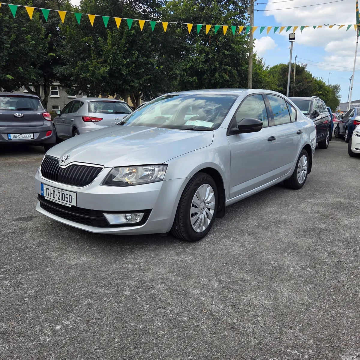 Skoda Octavia Saloon, Diesel, 2017, Grey