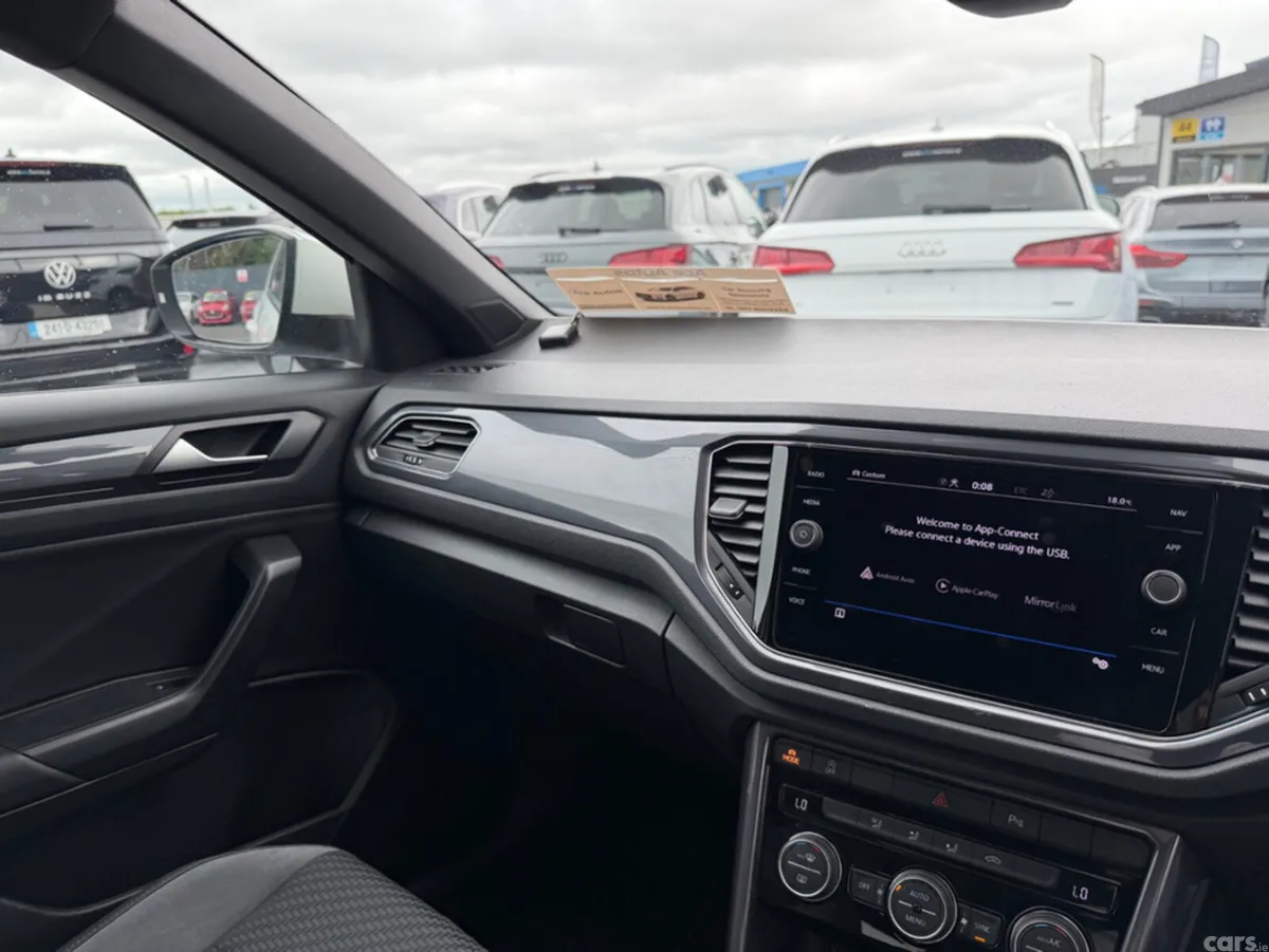 Volkswagen T-Roc SUV, Diesel, 2021, White
