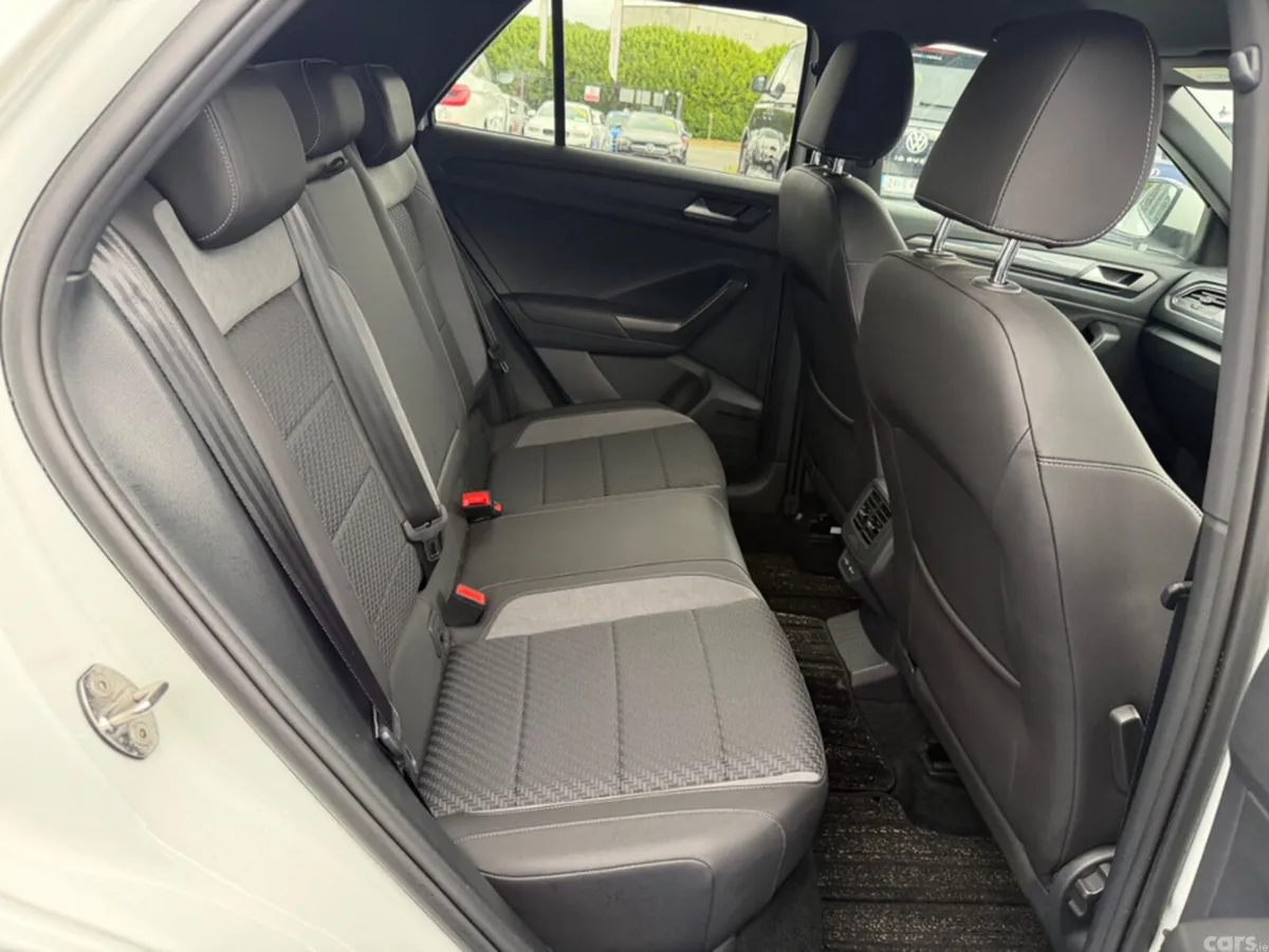 Volkswagen T-Roc SUV, Diesel, 2021, White