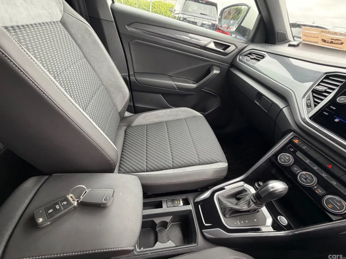 Volkswagen T-Roc SUV, Diesel, 2021, White