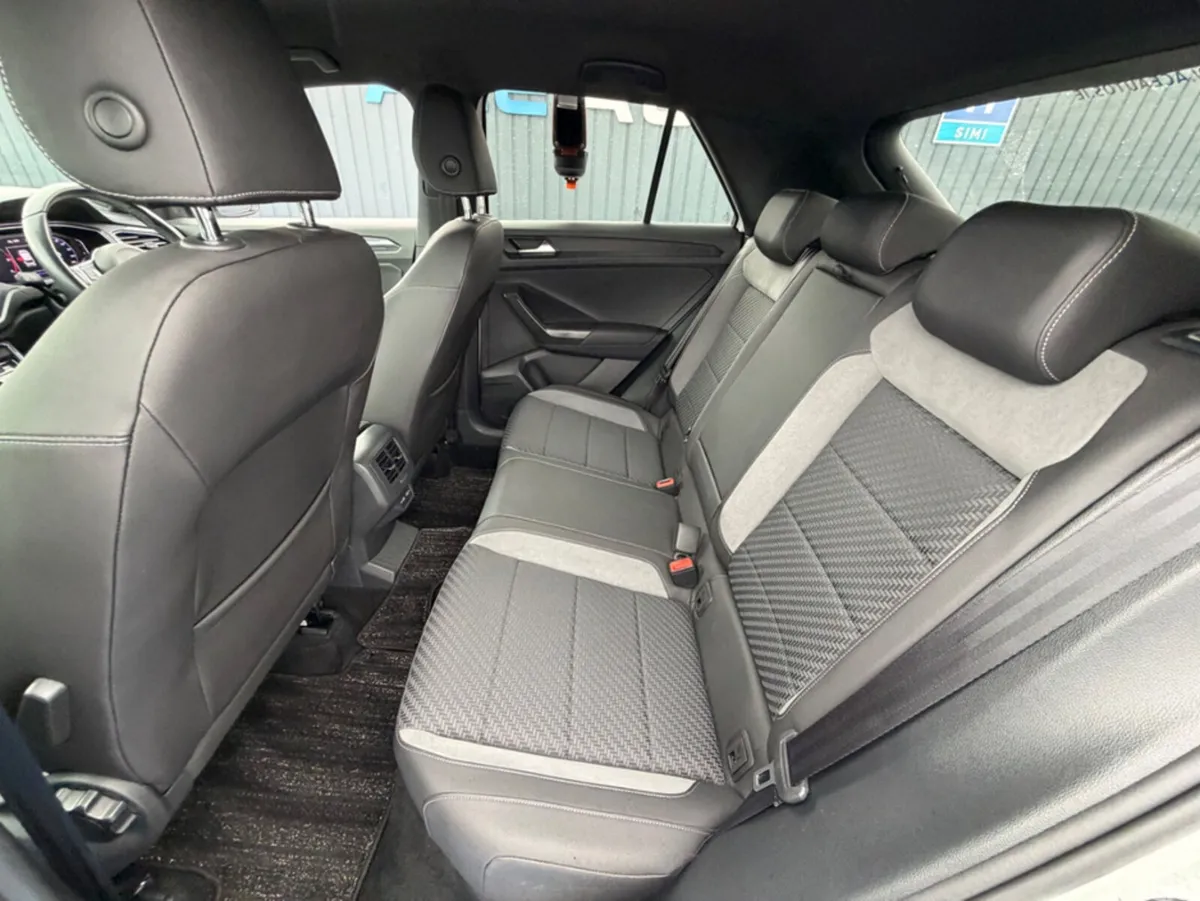 Volkswagen T-Roc SUV, Diesel, 2021, White