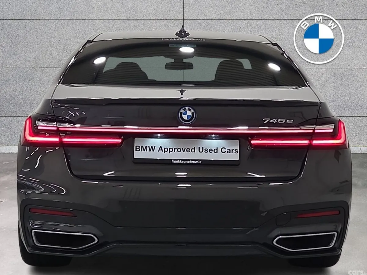 BMW 7-Series Saloon, Petrol Plug-in Hybrid, 2023, Grey