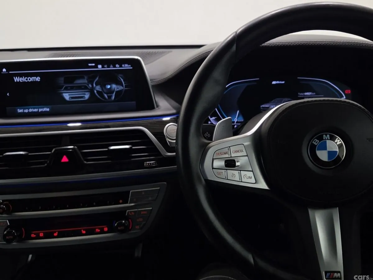 BMW 7-Series Saloon, Petrol Plug-in Hybrid, 2023, Grey