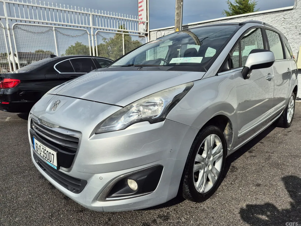 Peugeot 5008 MPV, Diesel, 2016, Grey