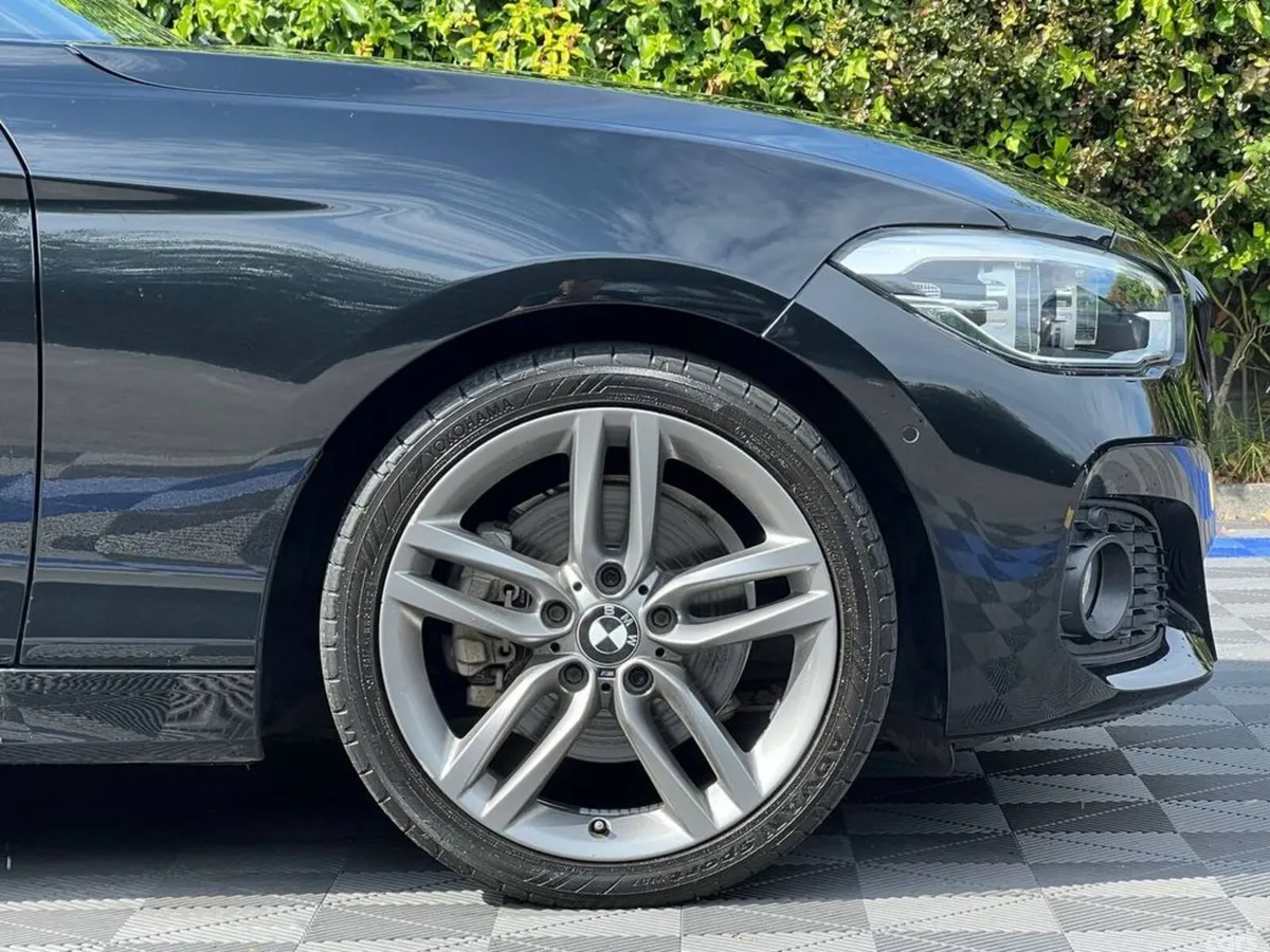 BMW 1-Series Hatchback, Diesel, 2017, Black