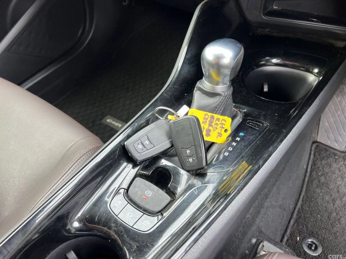 Toyota C-HR SUV, Petrol Hybrid, 2019, Red
