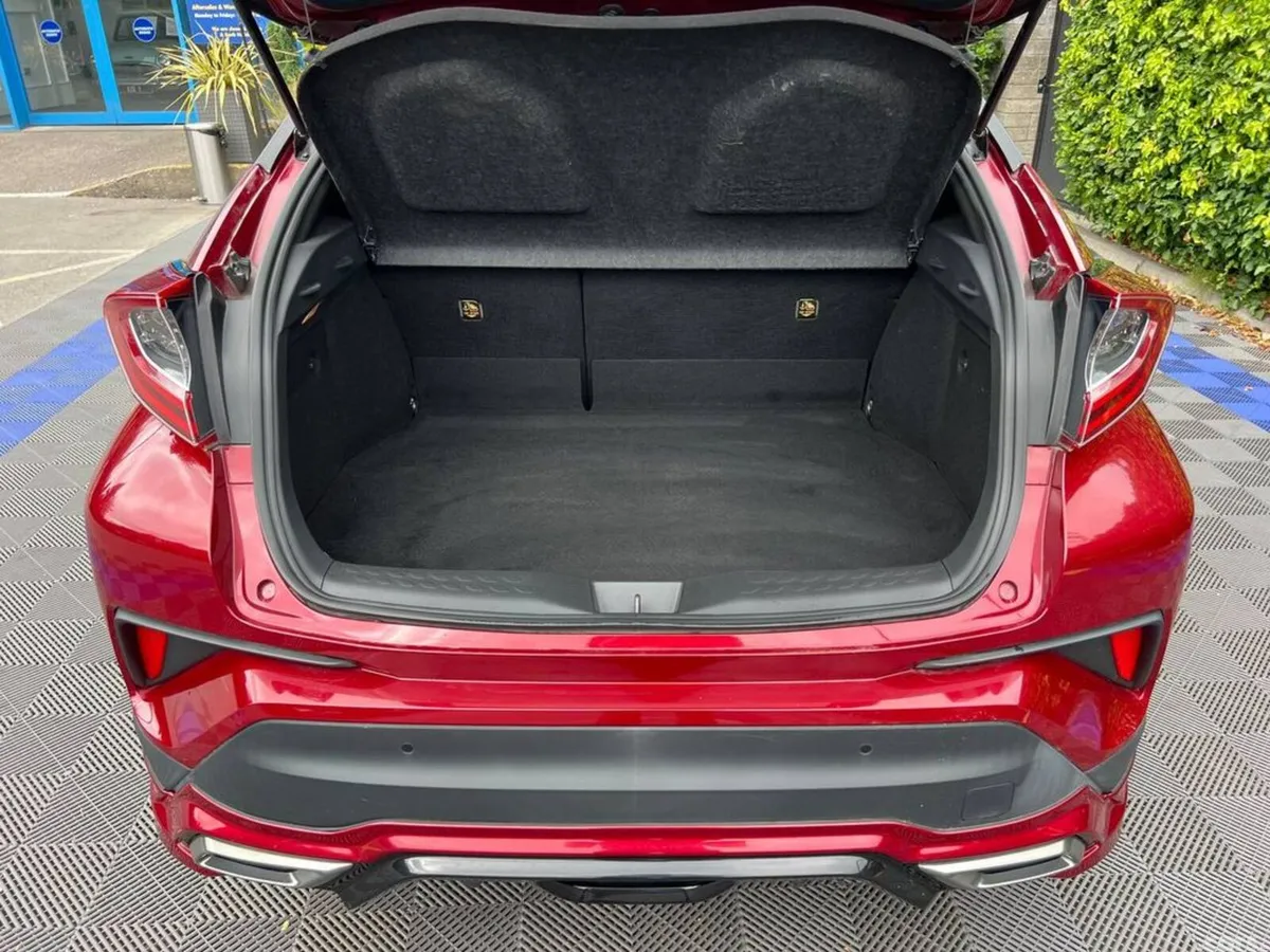 Toyota C-HR SUV, Petrol Hybrid, 2019, Red