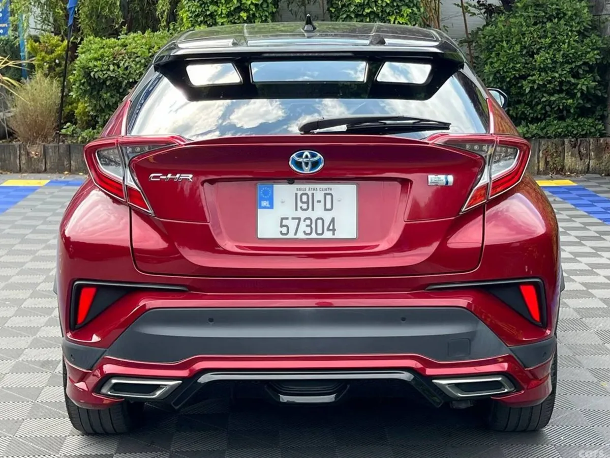 Toyota C-HR SUV, Petrol Hybrid, 2019, Red