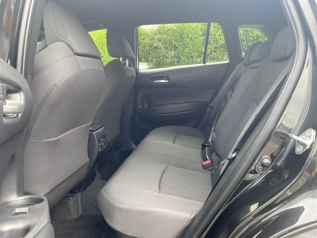 Toyota Corolla Cross Hatchback, Petrol Hybrid, 2026, Black
