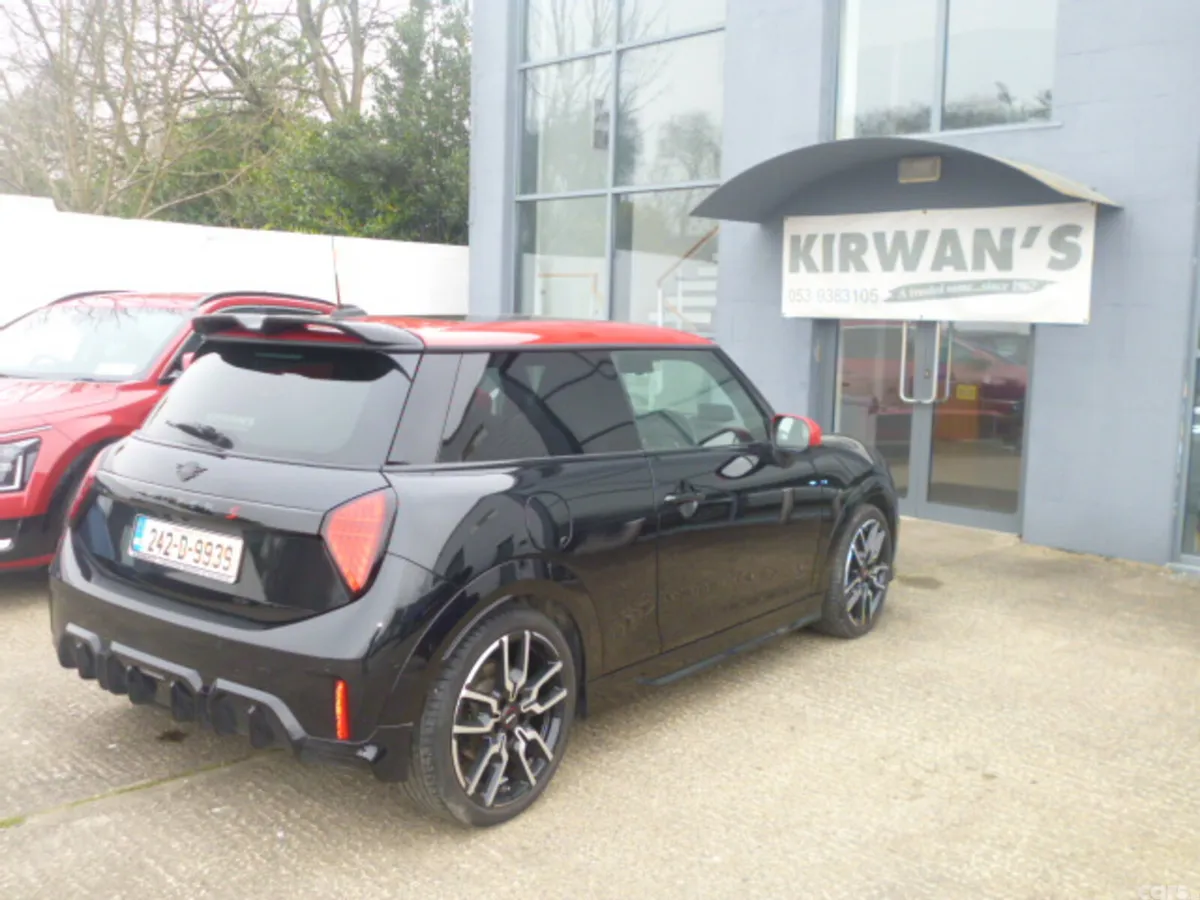 Mini Cooper Hatchback, Petrol, 2024, Black