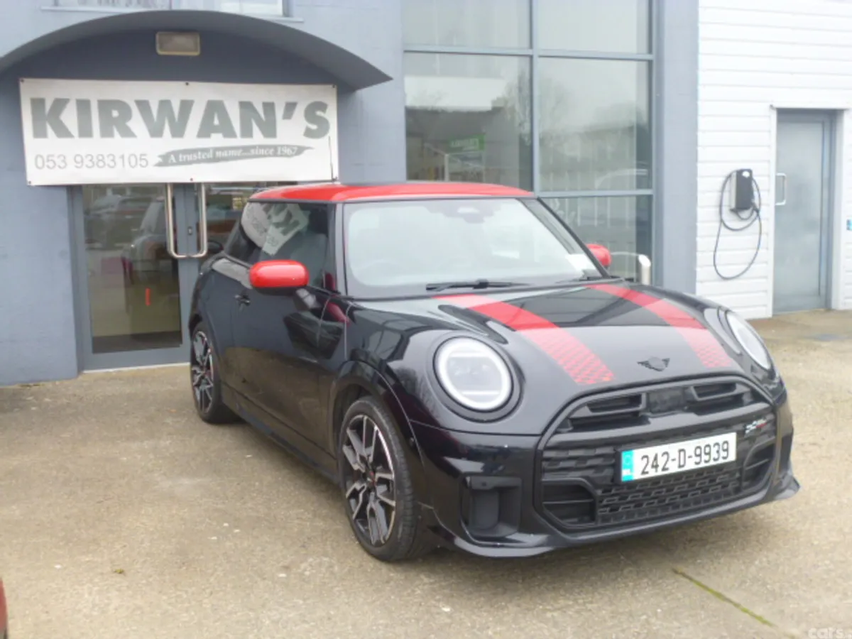 Mini Cooper Hatchback, Petrol, 2024, Black