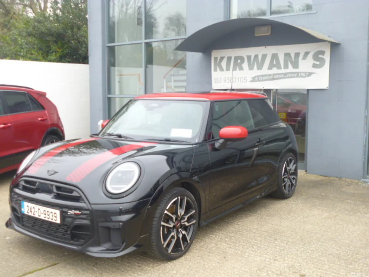 Mini Cooper Hatchback, Petrol, 2024, Black