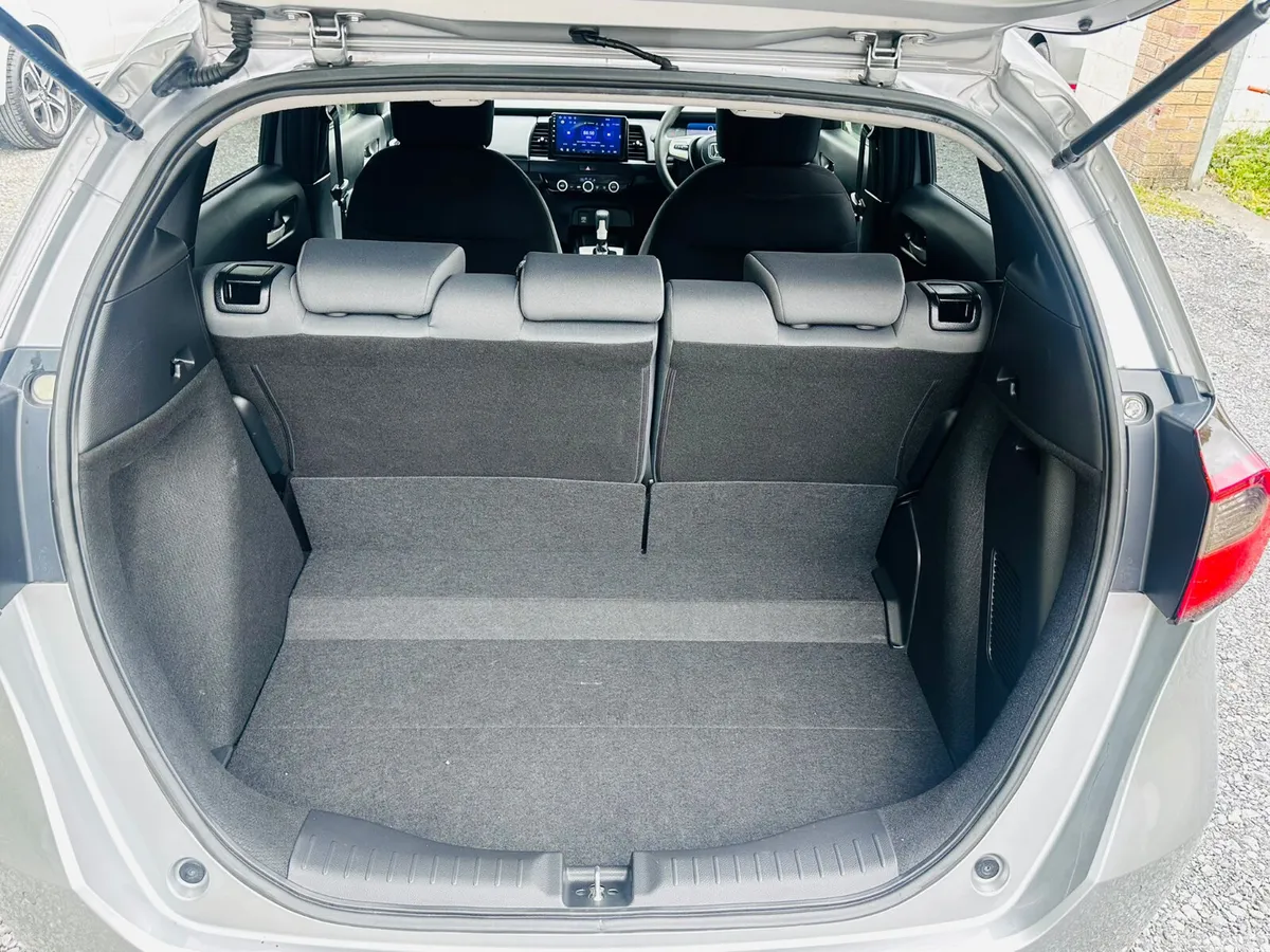 Honda Fit Hatchback, Petrol, 2020, Silver