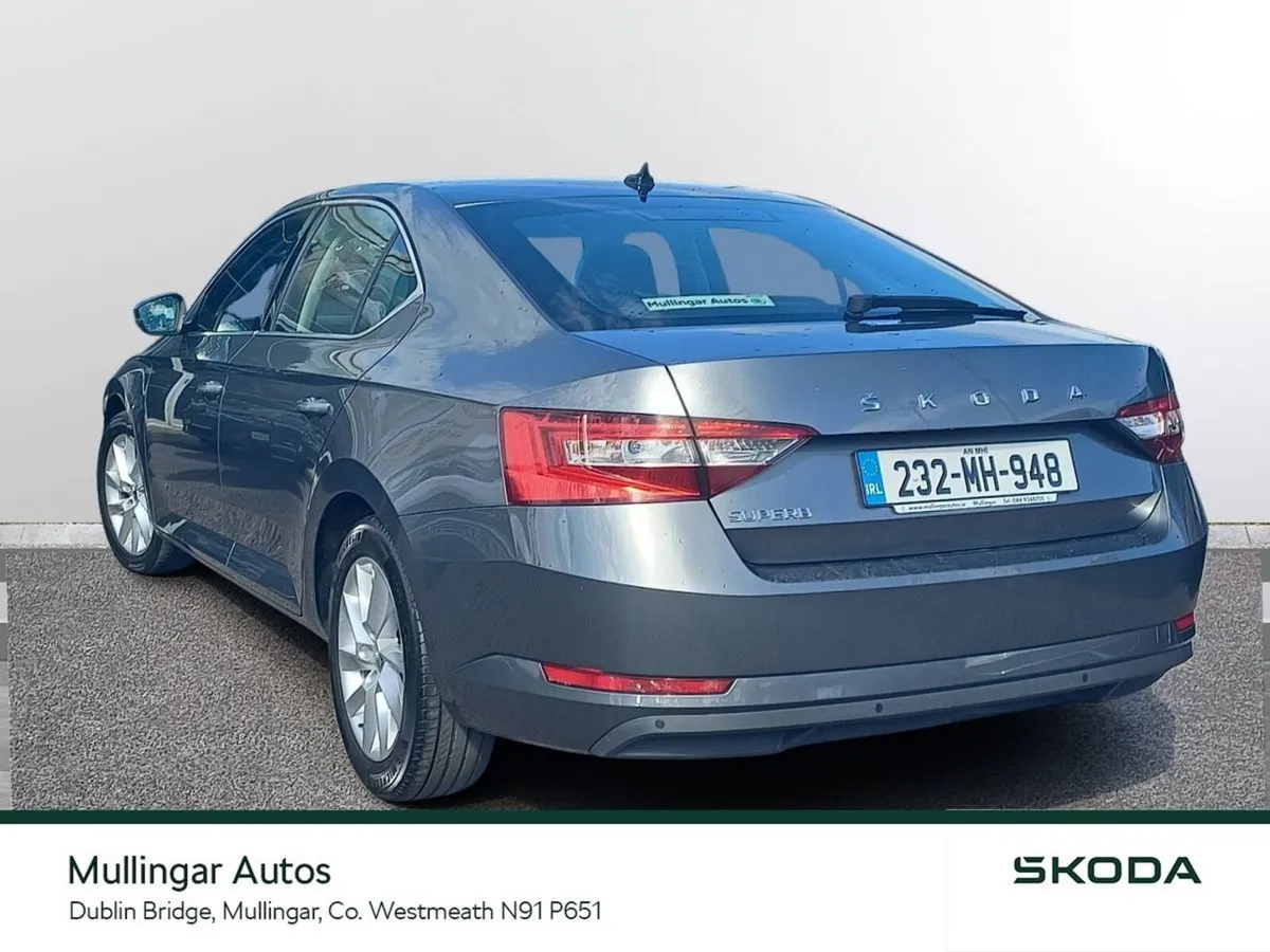 Skoda Superb Saloon, Diesel, 2023, Grey
