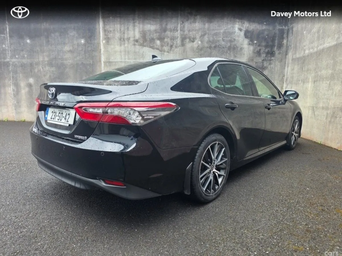 Toyota Camry Saloon, Petrol Hybrid, 2023, Black