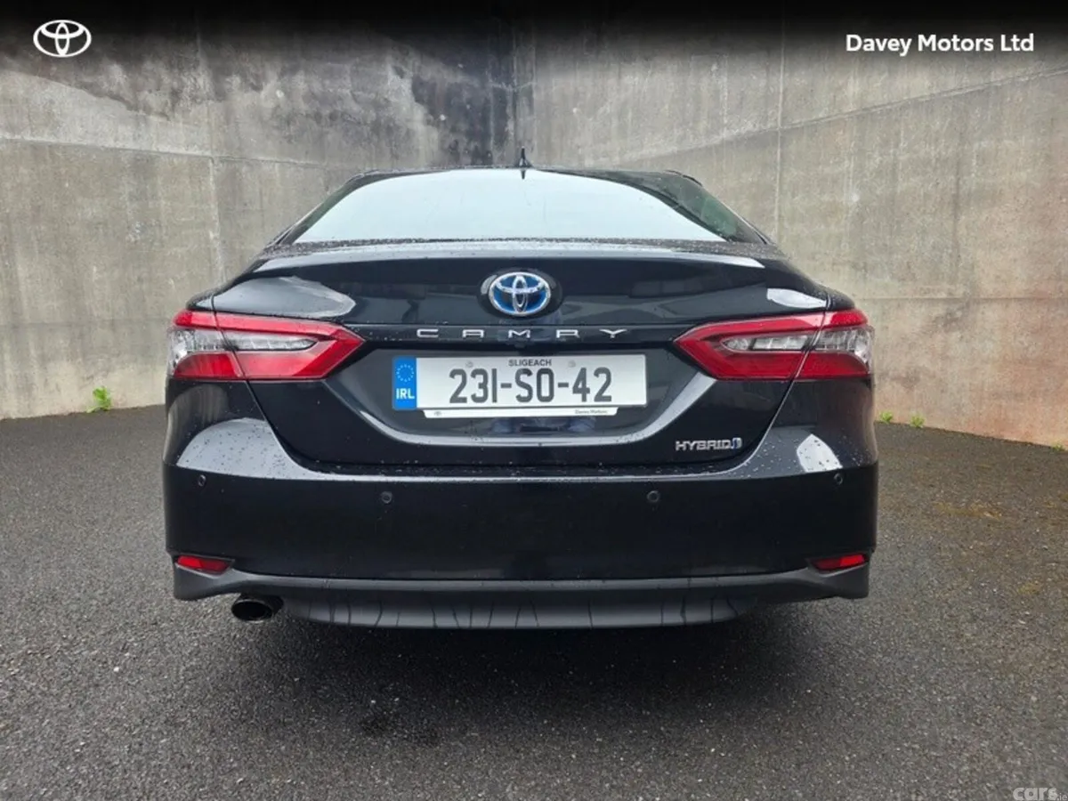 Toyota Camry Saloon, Petrol Hybrid, 2023, Black