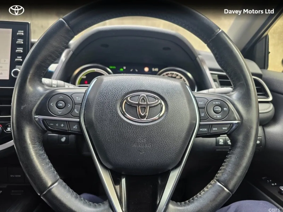 Toyota Camry Saloon, Petrol Hybrid, 2023, Black