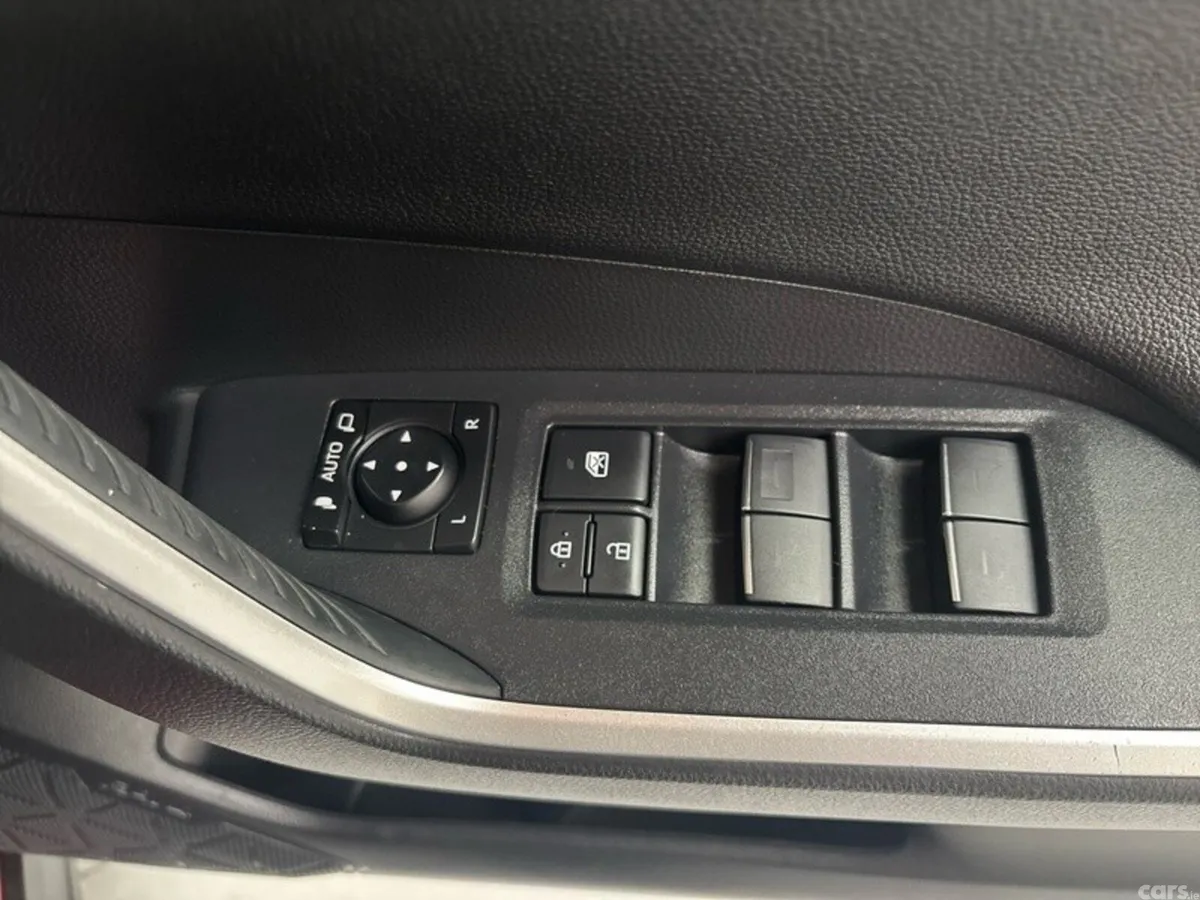 Toyota RAV4 SUV, Petrol Hybrid, 2023, Red