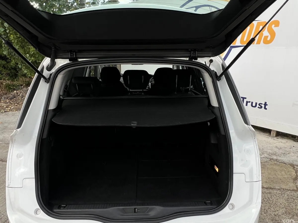 Citroen C4 Picasso MPV, Diesel, 2015, White