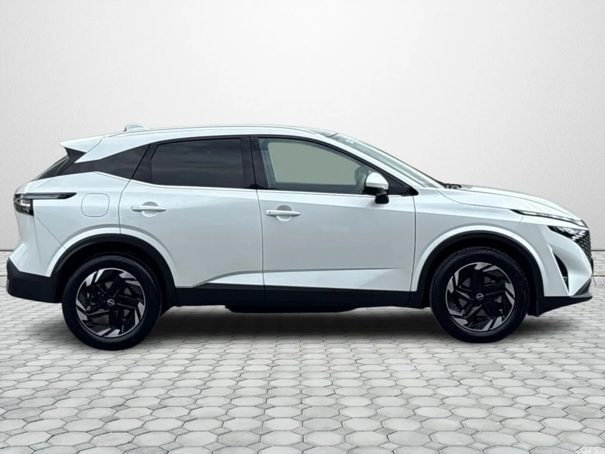 Nissan Qashqai MPV, Petrol, 2026, White