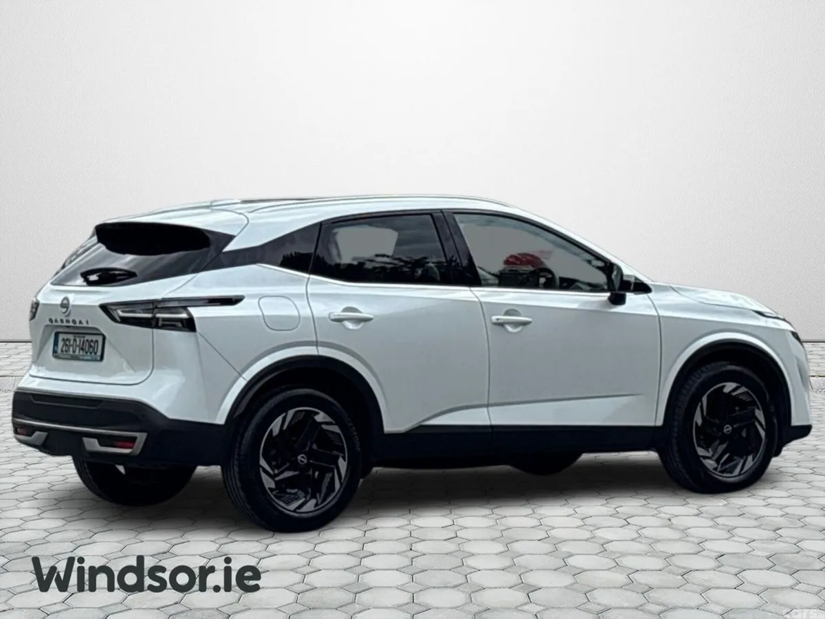 Nissan Qashqai MPV, Petrol, 2026, White