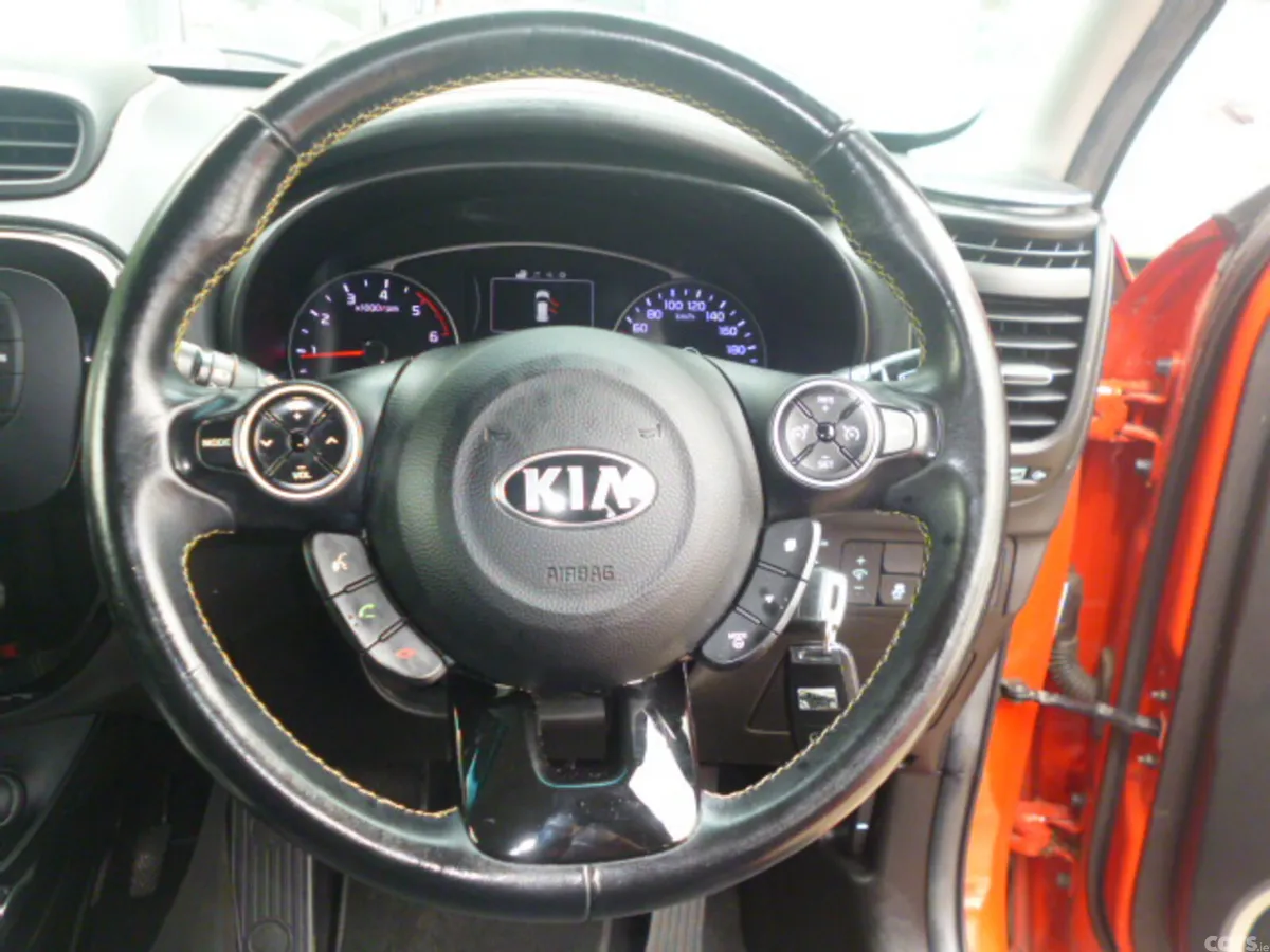 Kia Soul Hatchback, Diesel, 2016, Red