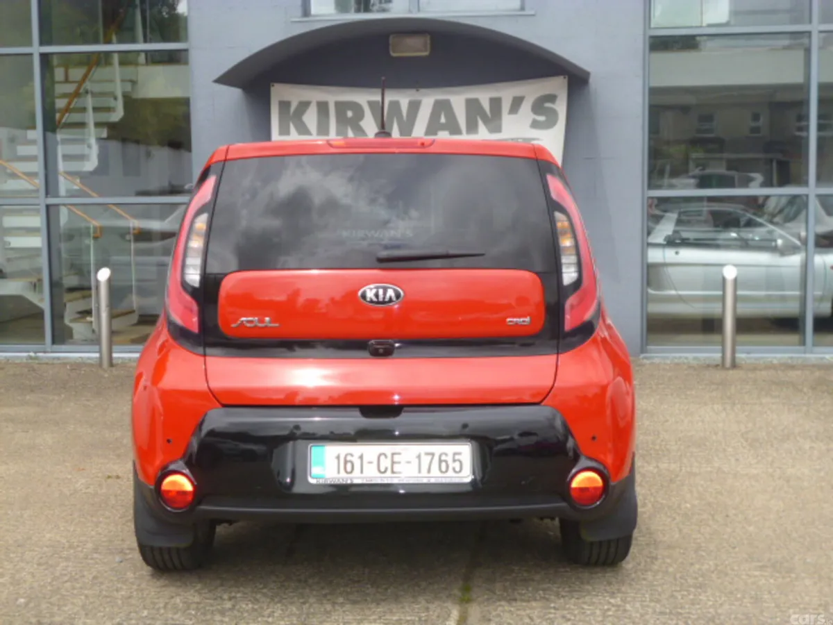 Kia Soul Hatchback, Diesel, 2016, Red