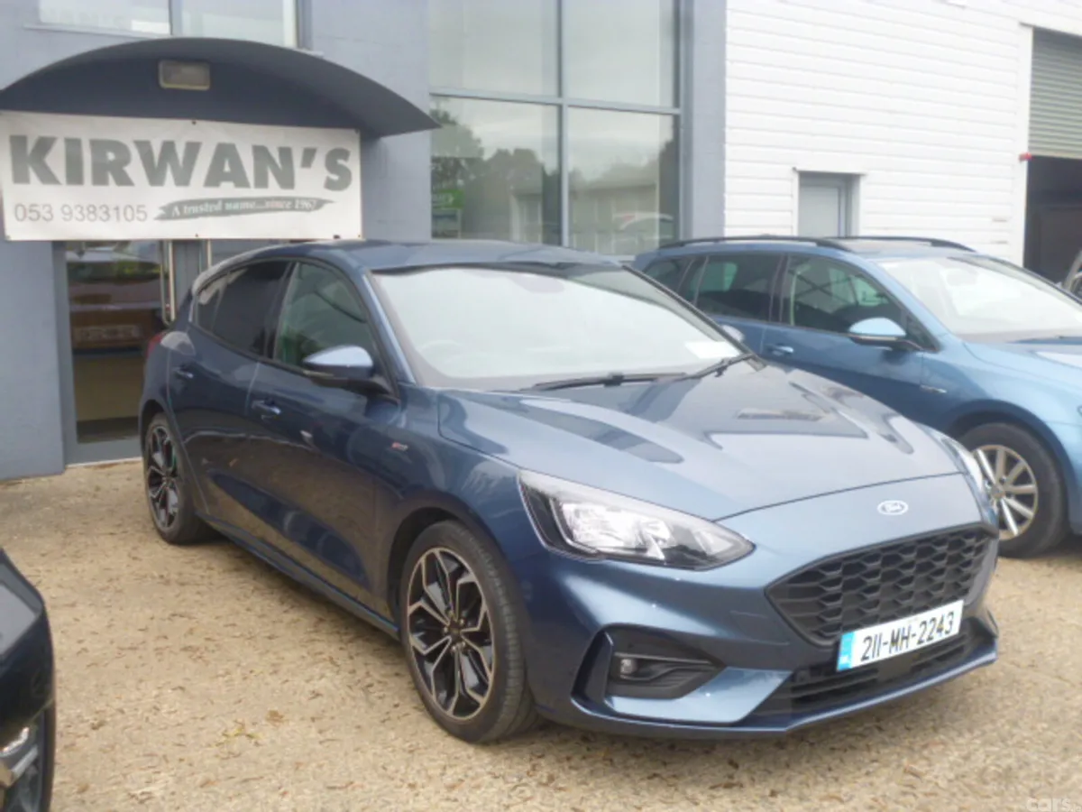 Ford Focus Hatchback, Petrol Hybrid, 2021, Blue