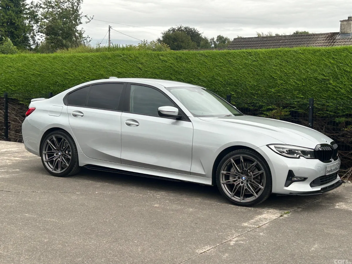 BMW 3-Series Saloon, Petrol Hybrid, 2019, Silver