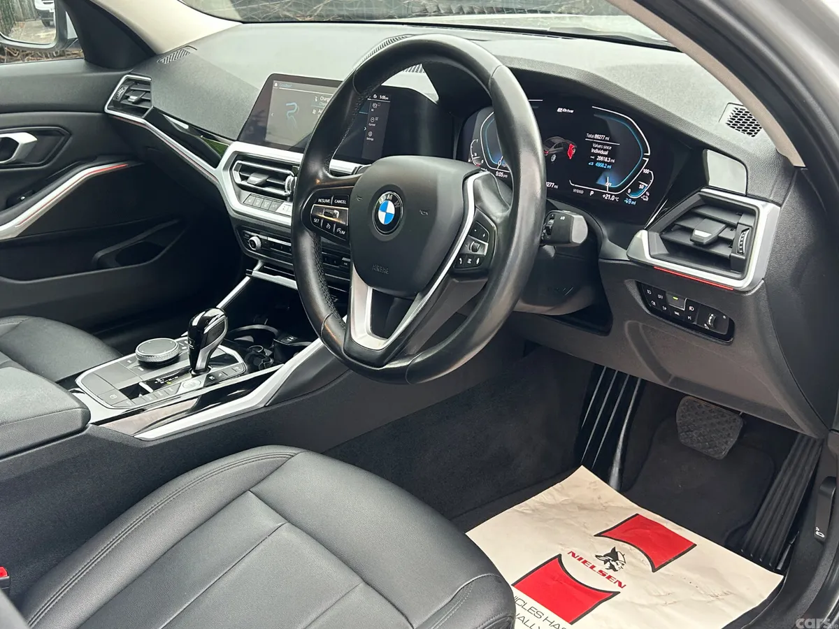 BMW 3-Series Saloon, Petrol Hybrid, 2019, Silver