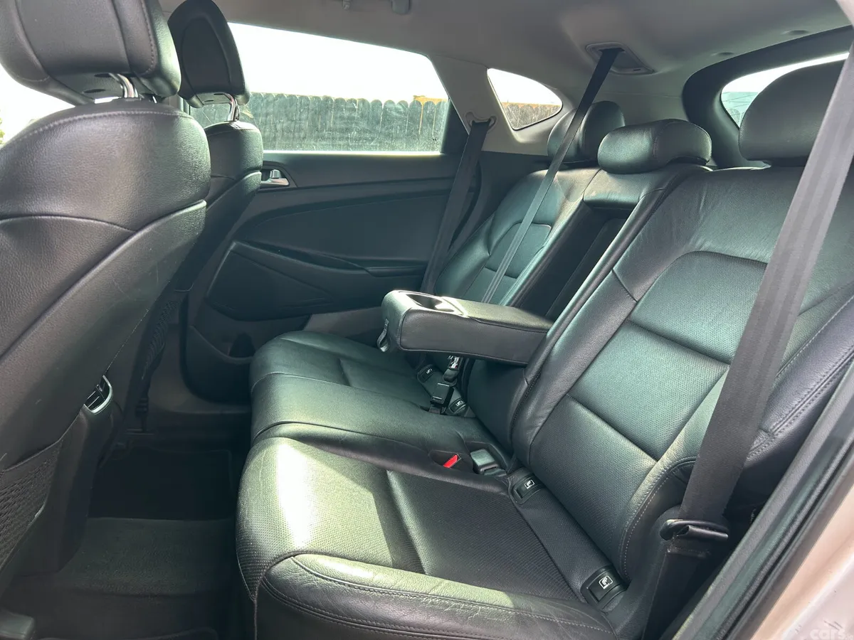 Hyundai Tucson SUV, Diesel, 2016, White