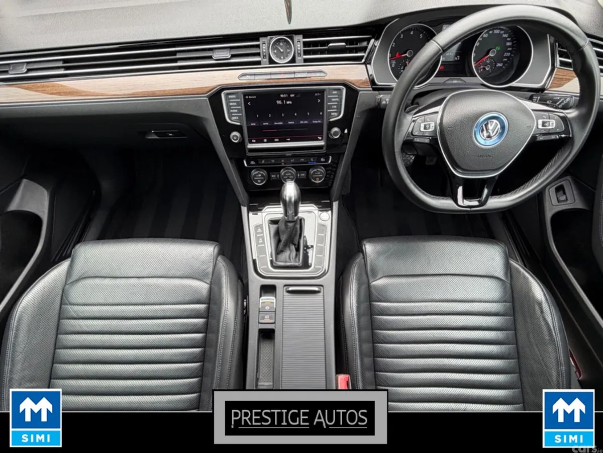 Volkswagen Passat Estate, Petrol, 2016, Blue