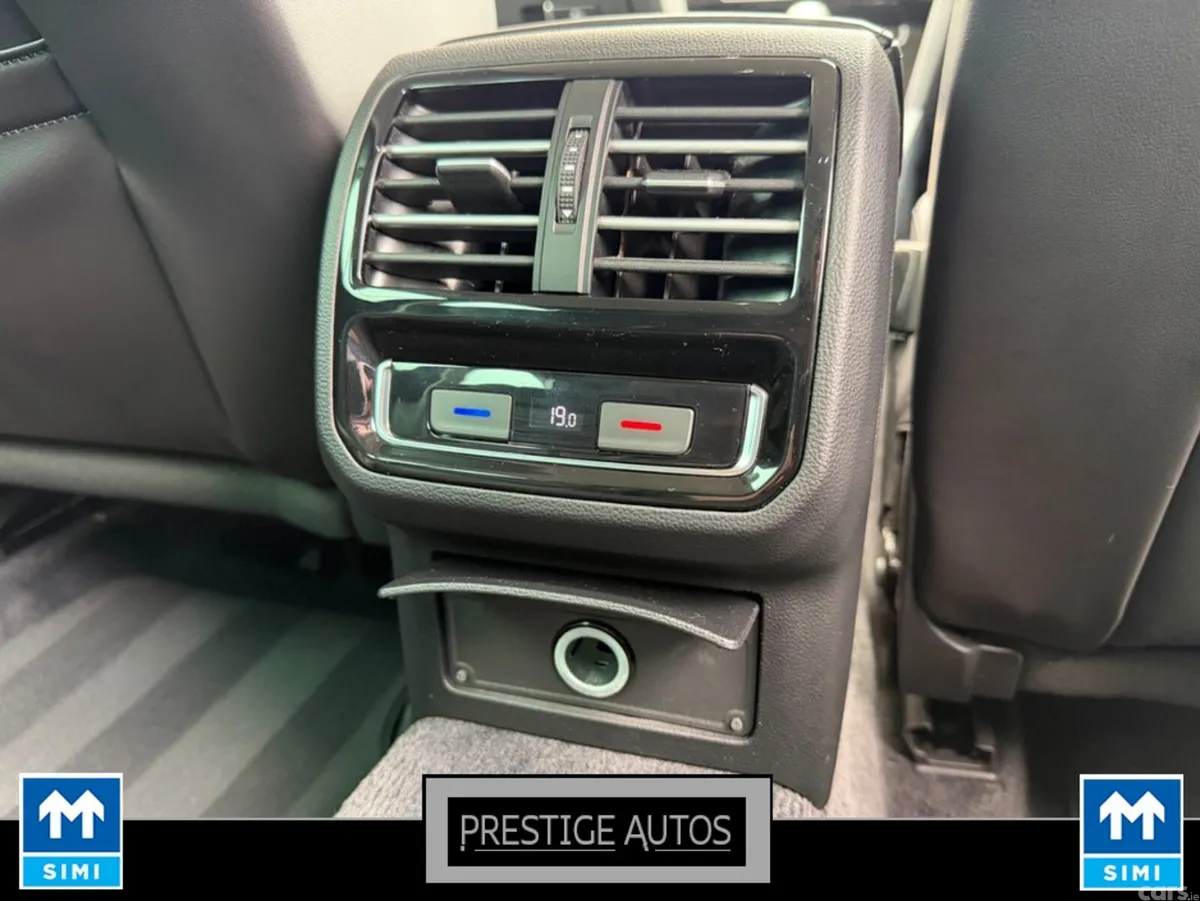 Volkswagen Passat Estate, Petrol, 2016, Blue