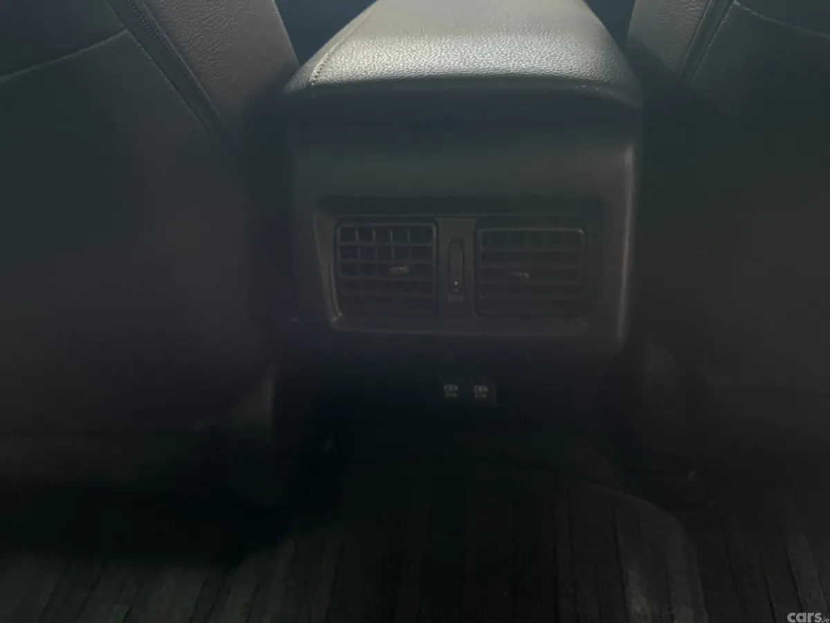 Toyota Camry Saloon, Petrol, 2021, White