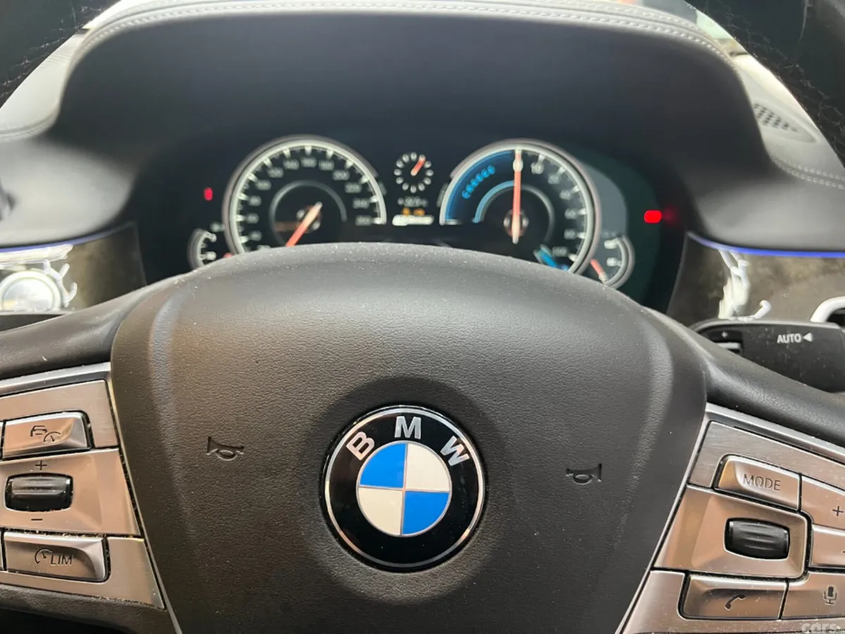 BMW 7-Series Saloon, Petrol Plug-in Hybrid, 2016, Grey