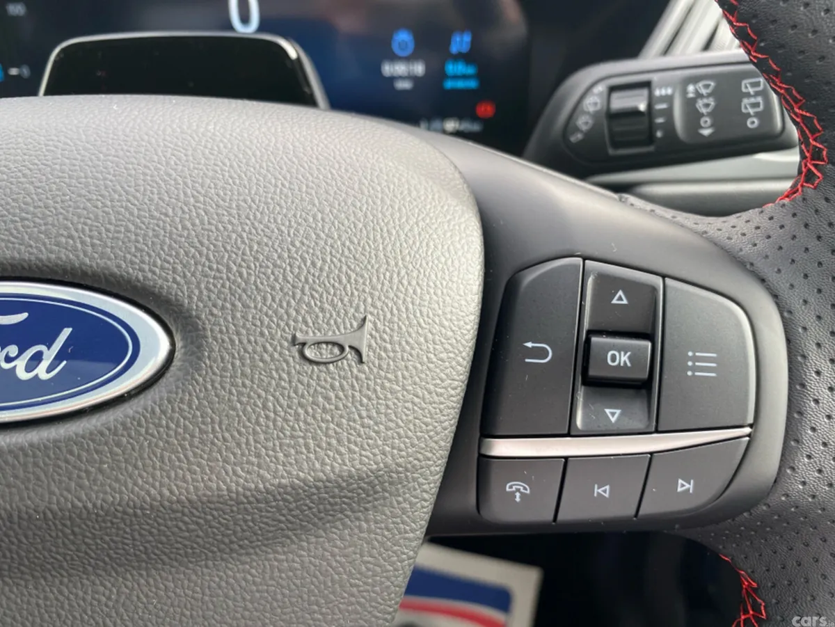 Ford Kuga SUV, Petrol Plug-in Hybrid, 2026, Blue